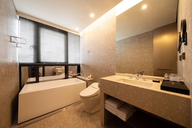Superior Room, Multiple Beds · photo 4