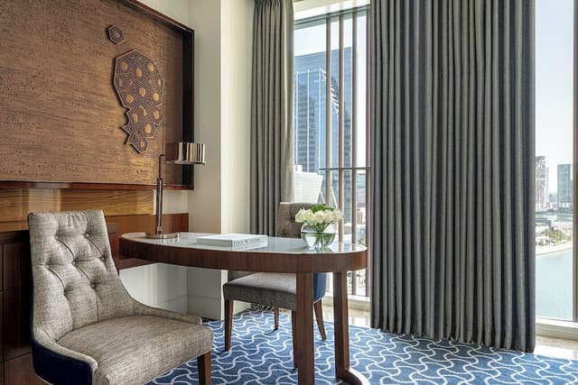 Premier Room, 1 King Bed · photo 5