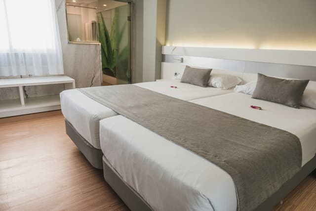 Double Room (Interior) · photo 1