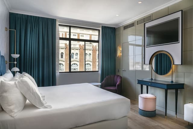 Standard Double Room (Gran Via View) · photo 1