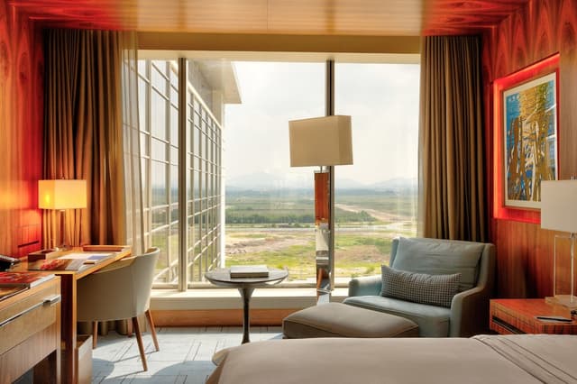 Classic Room, 1 King Bed, City View · photo 7