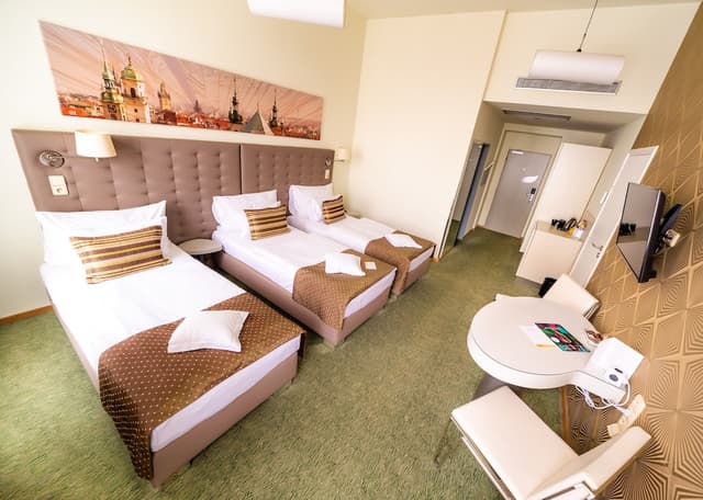 Classic Triple Room, 3 Twin Beds · photo 6