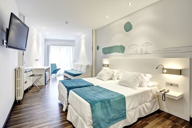 Triple Room, Balcony, Sea View · photo 1