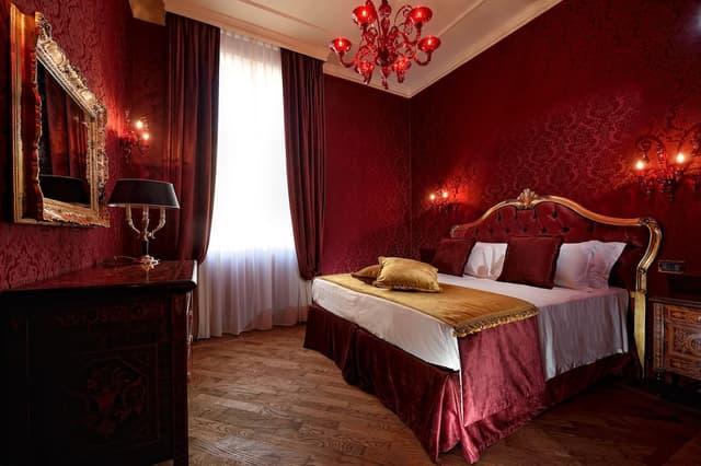 Classic Double or Twin Room · photo 2