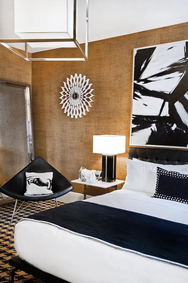 Superior Room, 1 Queen Bed, Accessible · photo 1