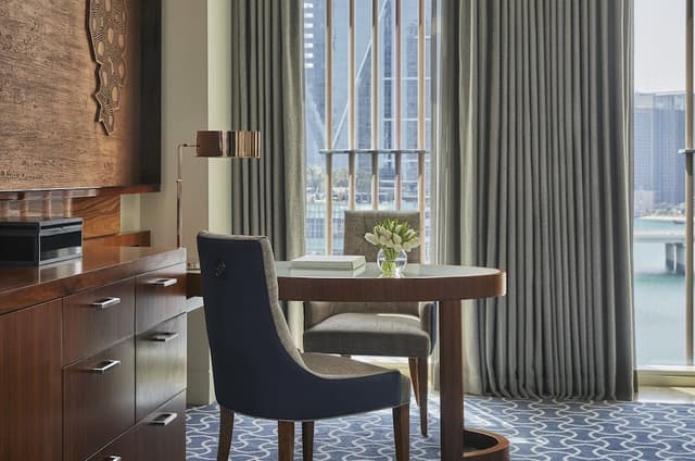 Deluxe Room, 1 King Bed (Waterfront) · photo 1