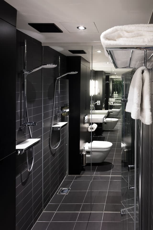 Room · photo 3