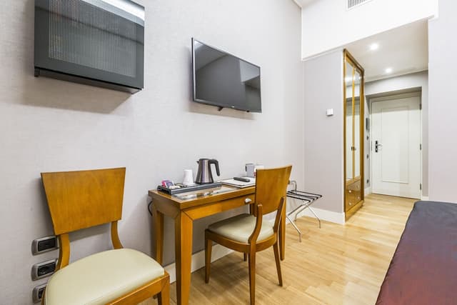 Classic Double Room · photo 6