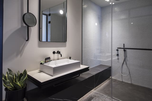 Suite (Perianth) · photo 2