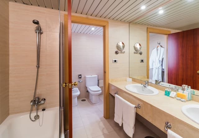 Superior Room, Beach View · photo 4