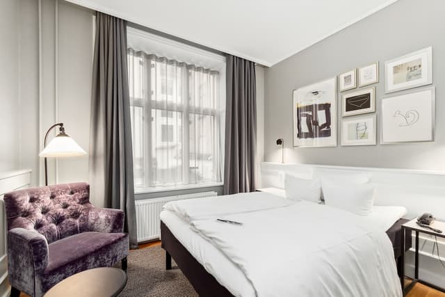 Economy Room (1 Semidouble Bed 140x200cm) · photo 1