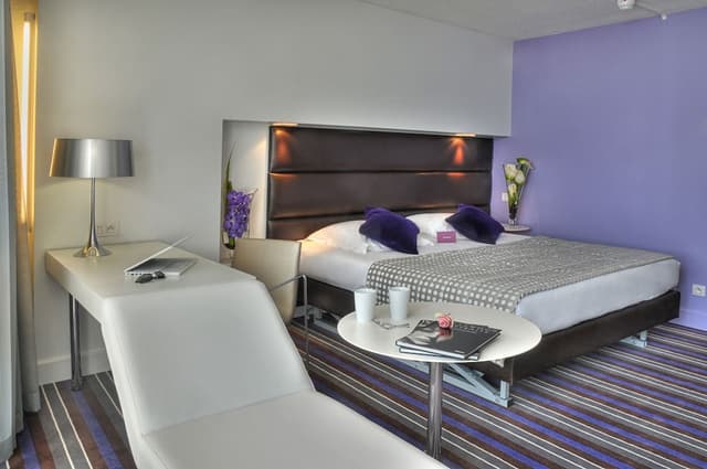 Superior Room, 1 Double Bed (City side) · photo 4