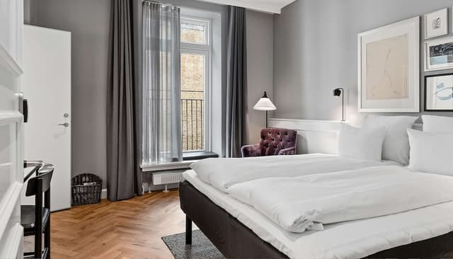 Standard Room (1 Double Bed or 2 Single Bed180x200cm) · photo 5