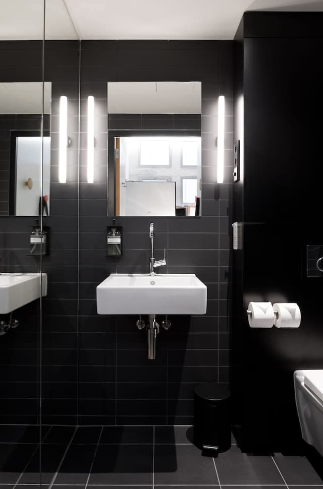 Room · photo 2
