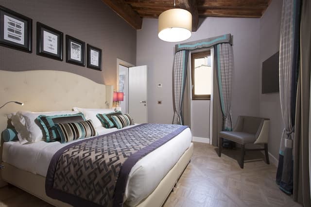 Suite, 1 Bedroom (Living Room) · photo 7