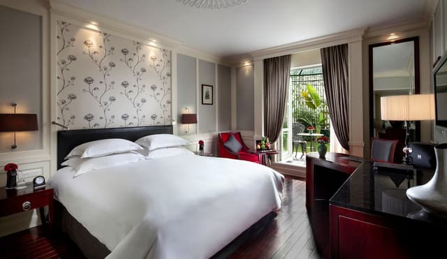 Opera wing, Premium room, Queen bed · photo 5