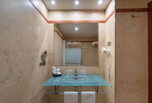 Double Room · photo 3