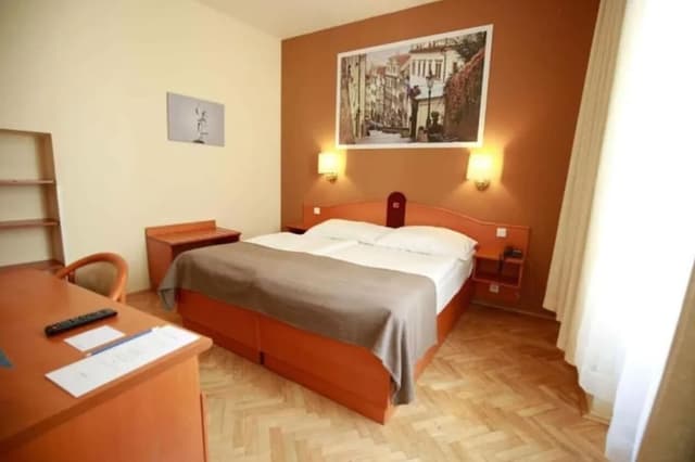 Economy Double or Twin Room · photo 4