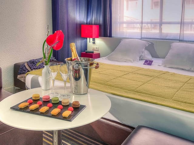 Superior Room, 1 Queen Bed · photo 5