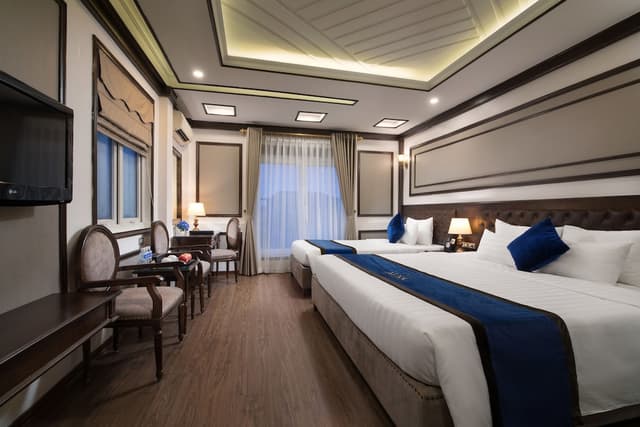 City Triple Room, City View · photo 1