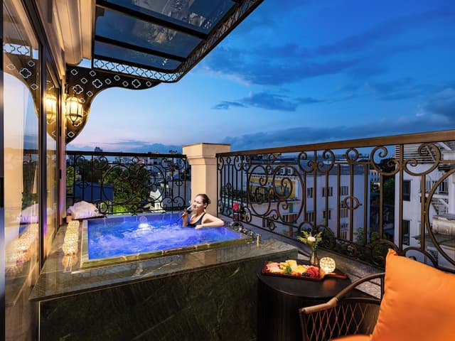 Grand Colonial Terrace Suite City View with Outdoor tub & Spa Benefits · photo 6