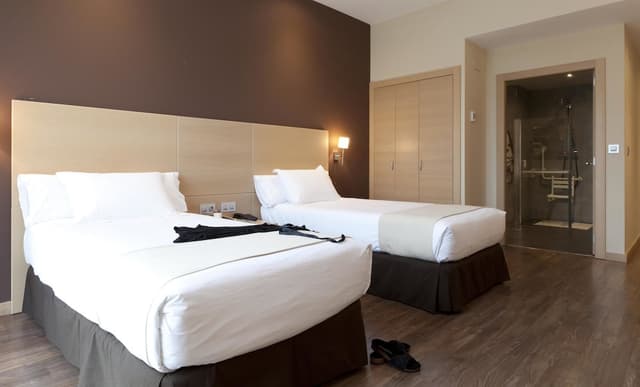 Double or Twin Room · photo 1