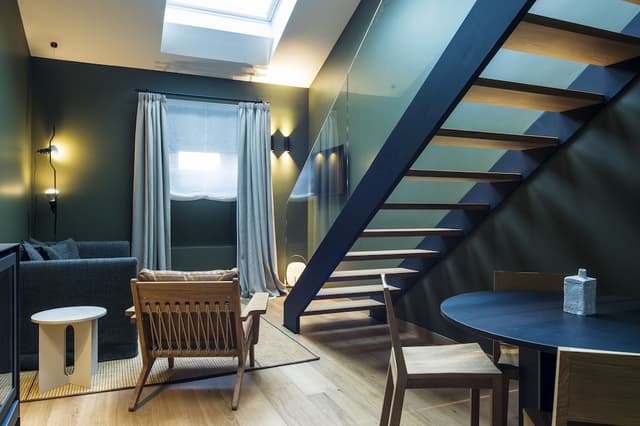 Deluxe Duplex(1 King Bed) · photo 2