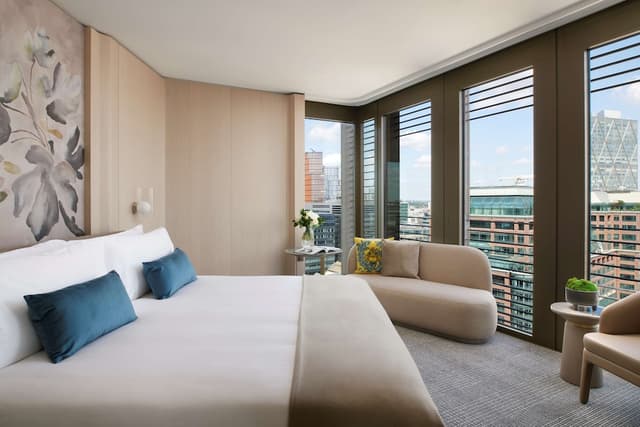 Premier Room, 1 King Bed · photo 1