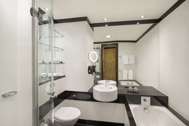Superior King Room · photo 4