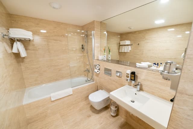 Classic Triple Room, 3 Twin Beds · photo 4