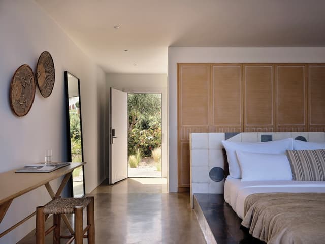 Sunset Suite with Infinity Pool · photo 8