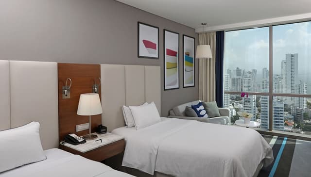 Classic Room, 2 Queen Beds, Club Lounge Access (High Floor) · photo 2
