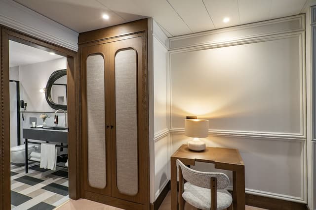 Superior room single use patio view · photo 4