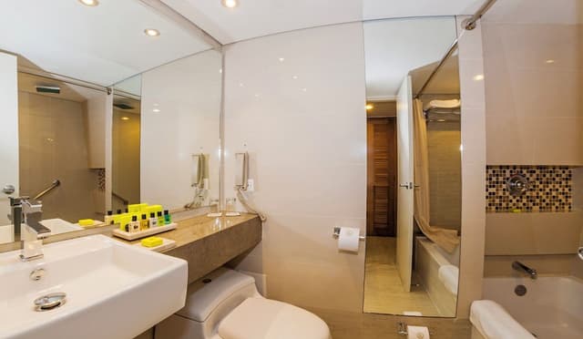 Premium Room, Multiple Beds, Partial Ocean View · foto 5