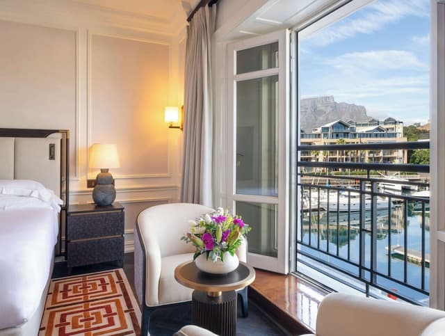 Deluxe Room, 1 King Bed, Mountain View · foto 7