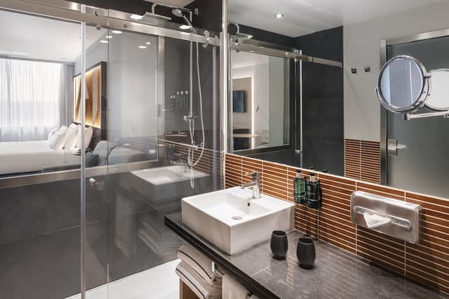 Melia Twin Room · photo 6