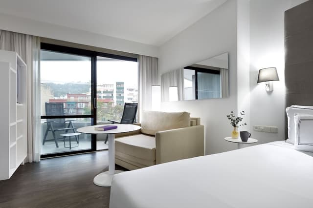 Habitación Doble con Vista a la Ciudad (2 adultos + 1 niño) · foto 6