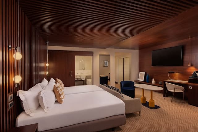 Premium Room, 2 Twin Beds (Vintage) · photo 5