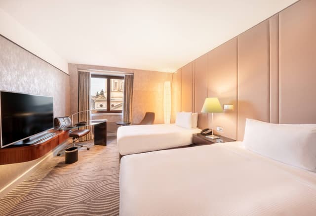 Twin Guest Room with Dome View · photo 1