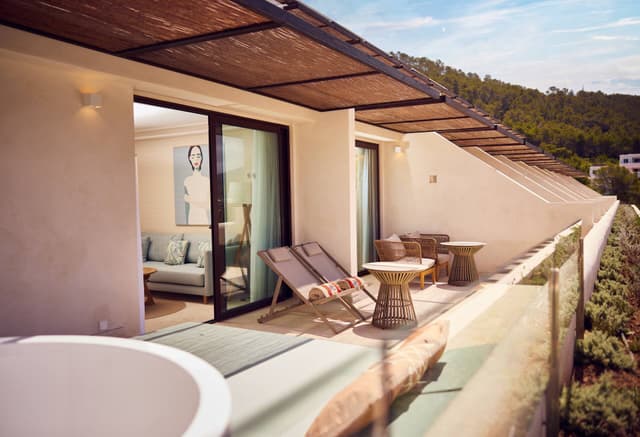 The Club King Junior Suite with Terrace Bath · photo 3